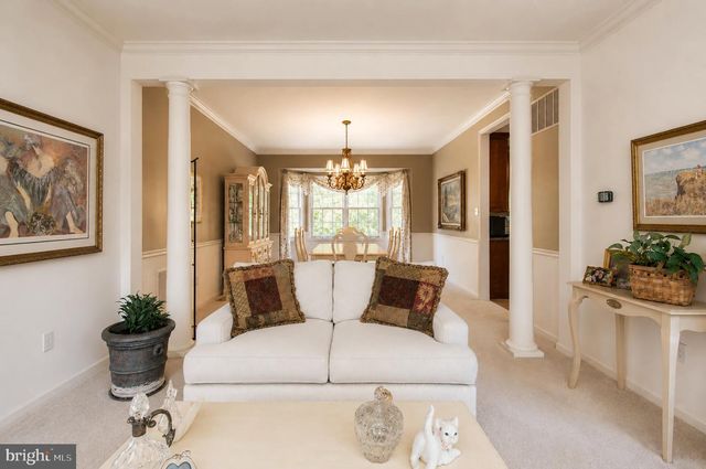 100 MARSHALL DR, Egg Harbor Township, NJ 08234