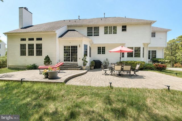 100 MARSHALL DR, Egg Harbor Township, NJ 08234