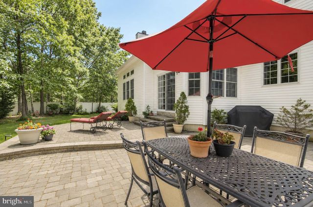 100 MARSHALL DR, Egg Harbor Township, NJ 08234