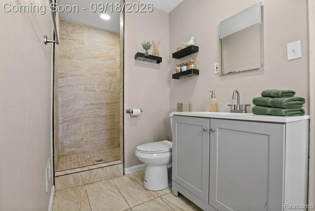 11560 Dodge Avenue, Warren, MI 48089