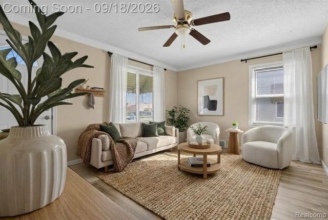 11560 Dodge Avenue, Warren, MI 48089
