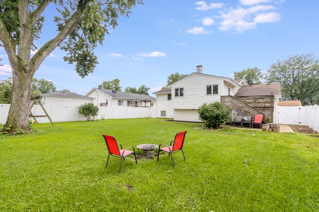 612 Westnedge Road, Joliet, IL 60435