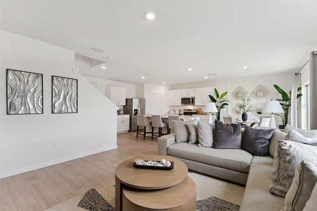 610 SEAGROVE TRAIL, St Cloud, FL 34771