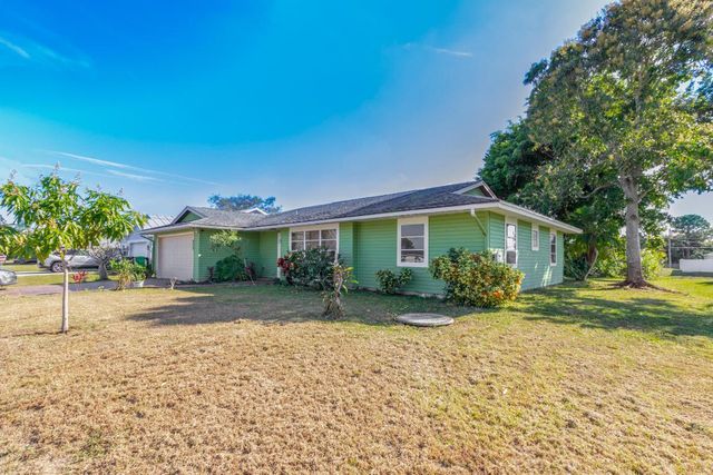 372 SW Carter Avenue, Port St. Lucie, Port St Lucie, FL 34983