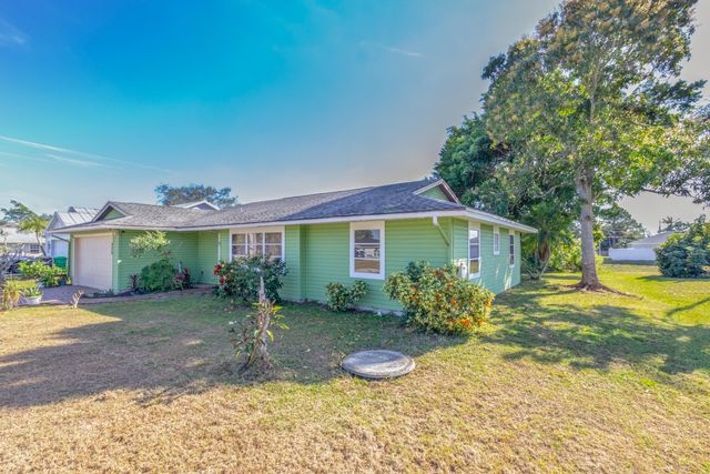 372 SW Carter Avenue, Port St. Lucie, Port St Lucie, FL 34983
