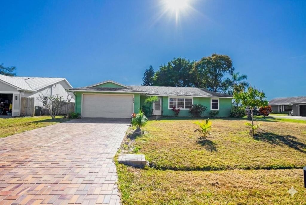 372 SW Carter Avenue, Port St. Lucie, Port St Lucie, FL 34983
