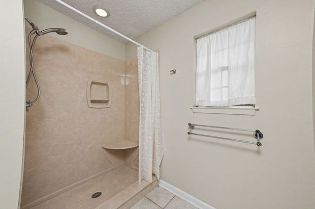 6 Pinehurst Drive, Shalimar, FL 32579