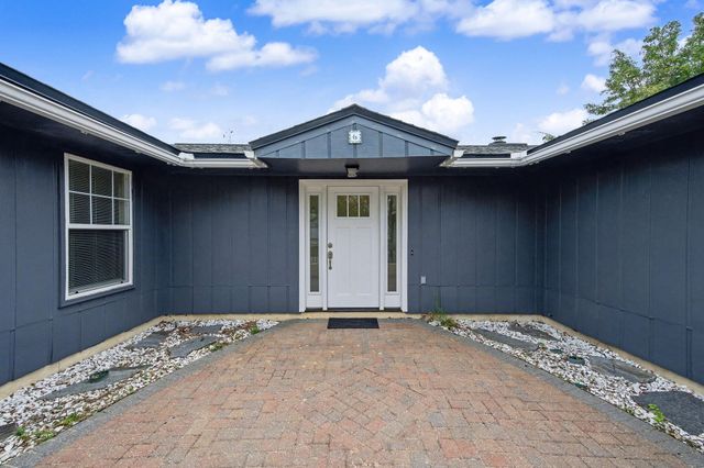 6 Pinehurst Drive, Shalimar, FL 32579