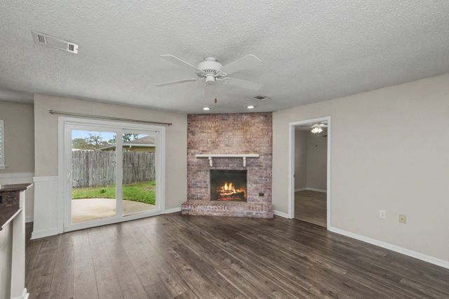 6 Pinehurst Drive, Shalimar, FL 32579