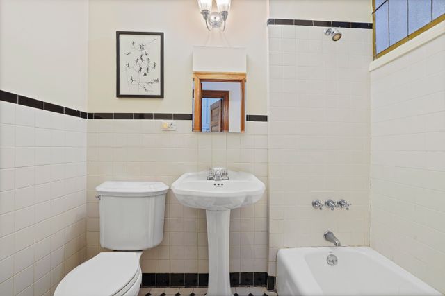 543 9th Street, New York City, NY 11215