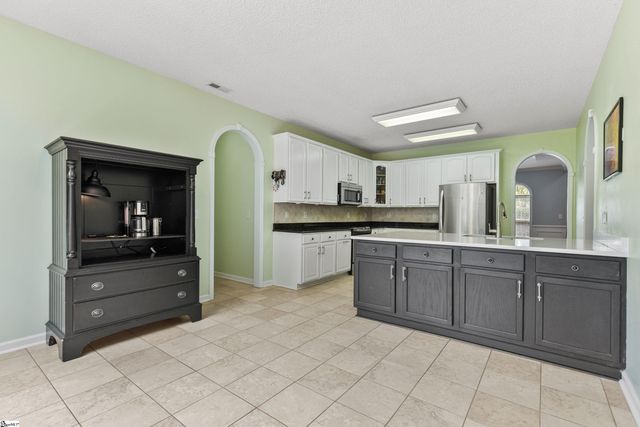 477 Waterford Point Drive, Boiling Springs, SC 29316