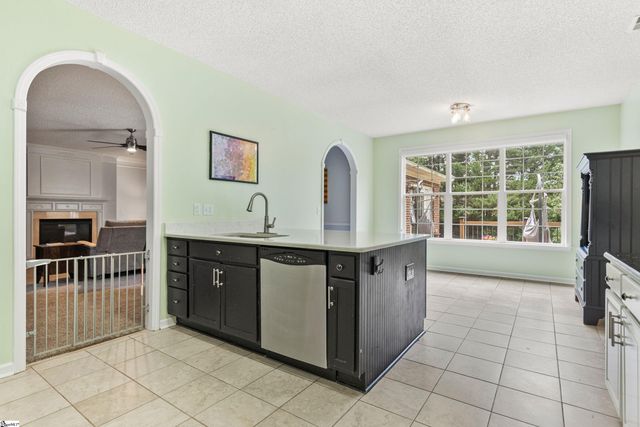 477 Waterford Point Drive, Boiling Springs, SC 29316