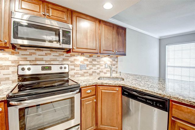 5151 Richmond Avenue 115, Houston, TX 77056