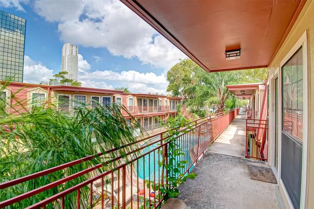 5151 Richmond Avenue 115, Houston, TX 77056