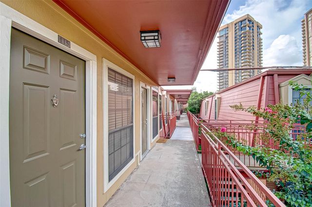 5151 Richmond Avenue 115, Houston, TX 77056