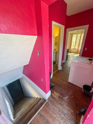 920 Valley St, Minot, ND 58701