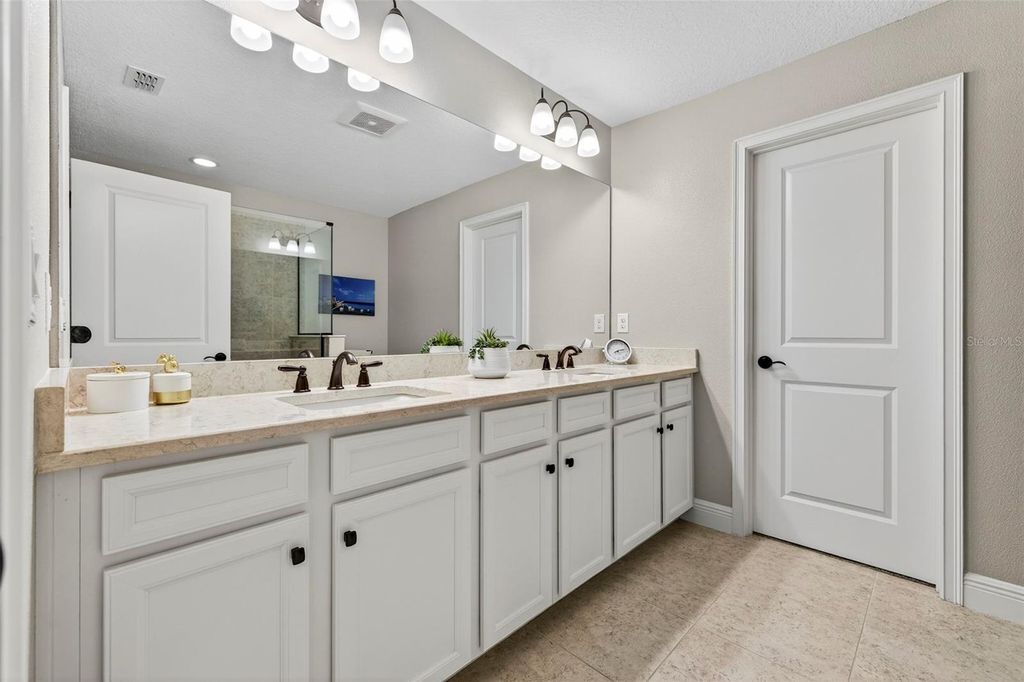 Image 23 of property listing at 6227 SCARLET DARTER WAY, Tampa, FL 33625