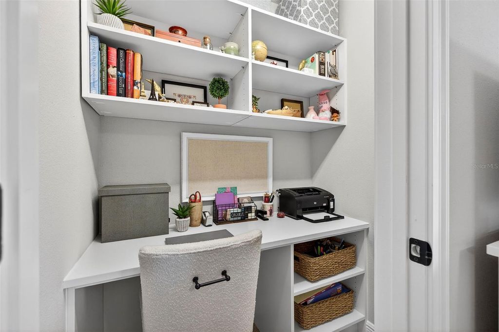 Image 25 of property listing at 6227 SCARLET DARTER WAY, Tampa, FL 33625