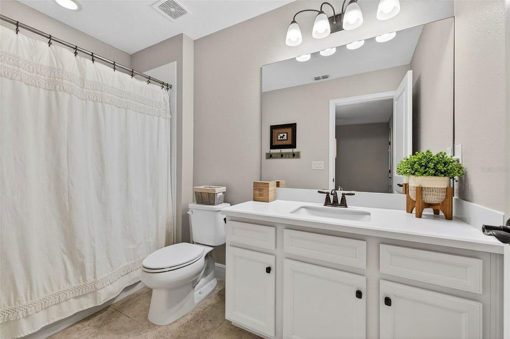 Image 27 of property listing at 6227 SCARLET DARTER WAY, Tampa, FL 33625