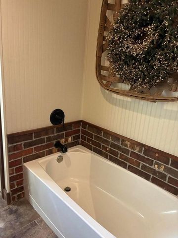 1238 Morgan Street Street, Athens, TN 37303