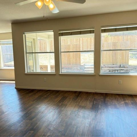 636 Fort Thomas PL, Round Rock, TX 78664