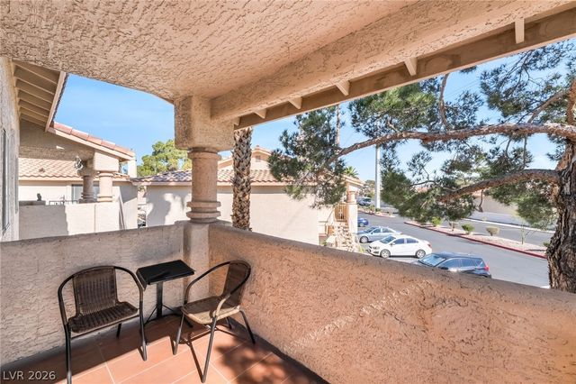 901 Sulphur Springs Lane 202, Las Vegas, NV 89128