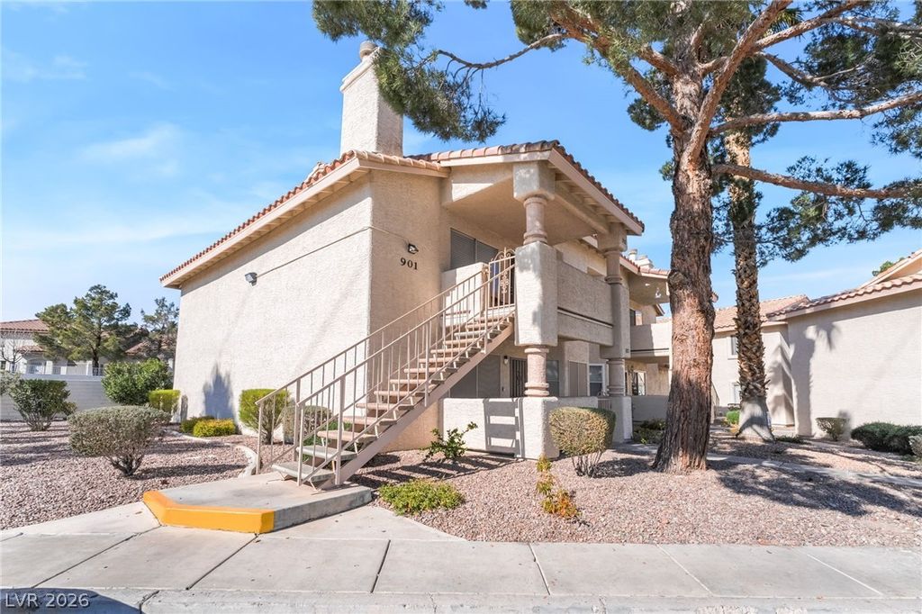 901 Sulphur Springs Lane 202, Las Vegas, NV 89128