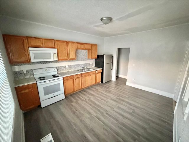 4700 10TH AVENUE S, St Petersburg, FL 33711