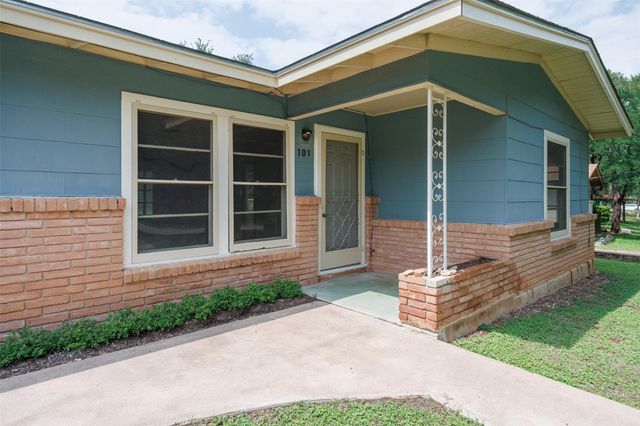 101 Mandalay ST, San Marcos, TX 78666