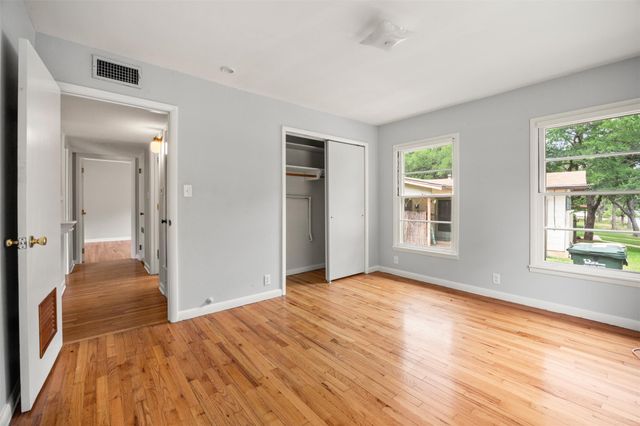 101 Mandalay ST, San Marcos, TX 78666