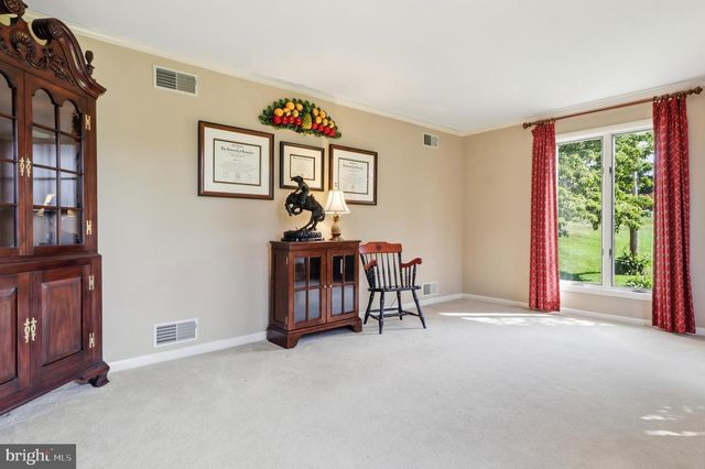 210 S FRANKLIN ST, Dallastown, PA 17313