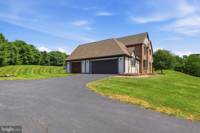 210 S FRANKLIN ST, Dallastown, PA 17313