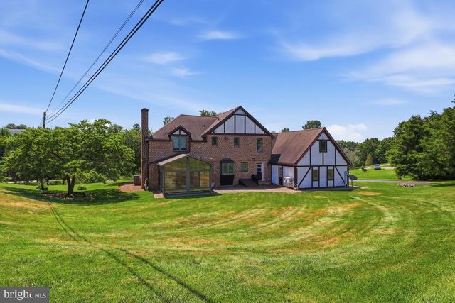 210 S FRANKLIN ST, Dallastown, PA 17313