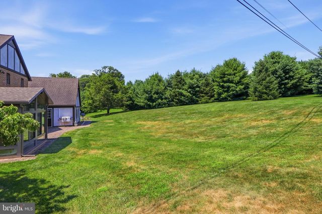 210 S FRANKLIN ST, Dallastown, PA 17313