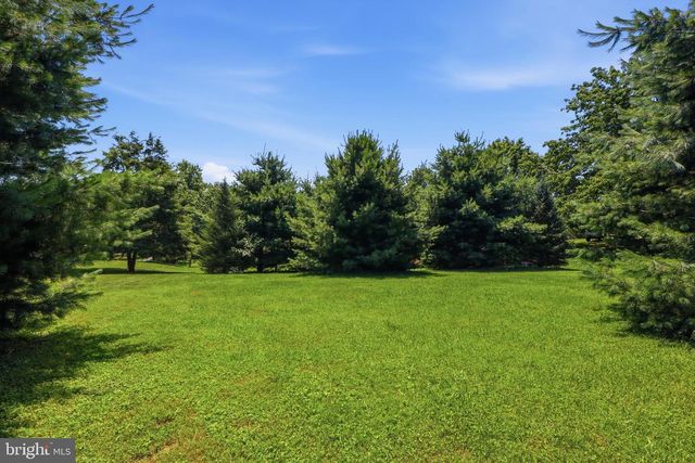 210 S FRANKLIN ST, Dallastown, PA 17313