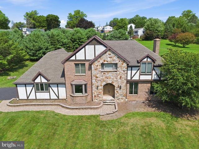210 S FRANKLIN ST, Dallastown, PA 17313