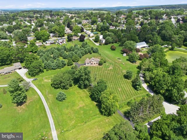 210 S FRANKLIN ST, Dallastown, PA 17313