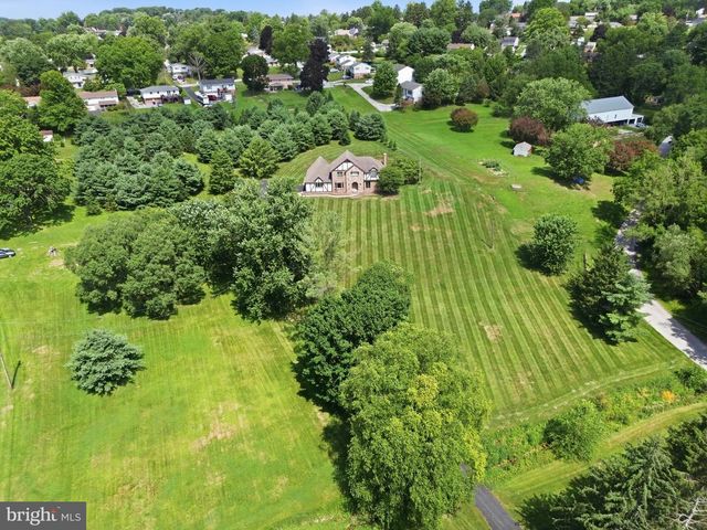 210 S FRANKLIN ST, Dallastown, PA 17313