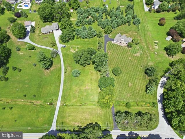 210 S FRANKLIN ST, Dallastown, PA 17313