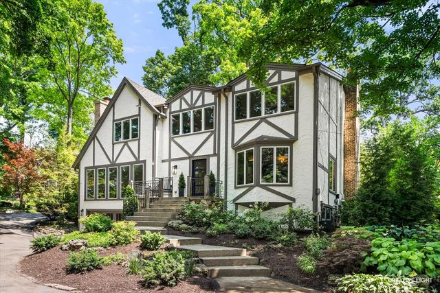 641 Lake Road, Glen Ellyn, IL 60137