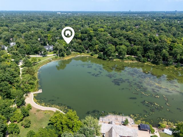 641 Lake Road, Glen Ellyn, IL 60137