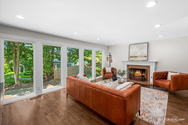 641 Lake Road, Glen Ellyn, IL 60137