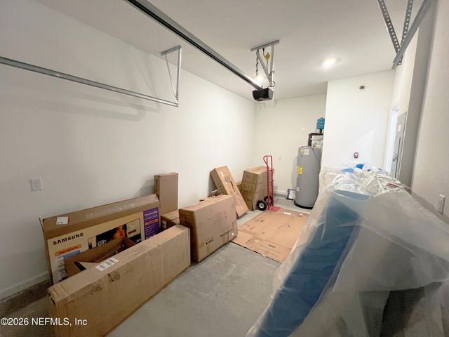 585 HOLLY LAKES Drive, Orange Park, FL 32073