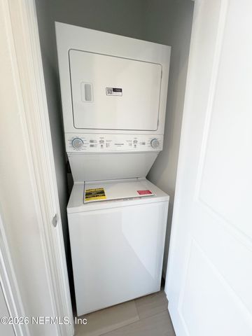 585 HOLLY LAKES Drive, Orange Park, FL 32073