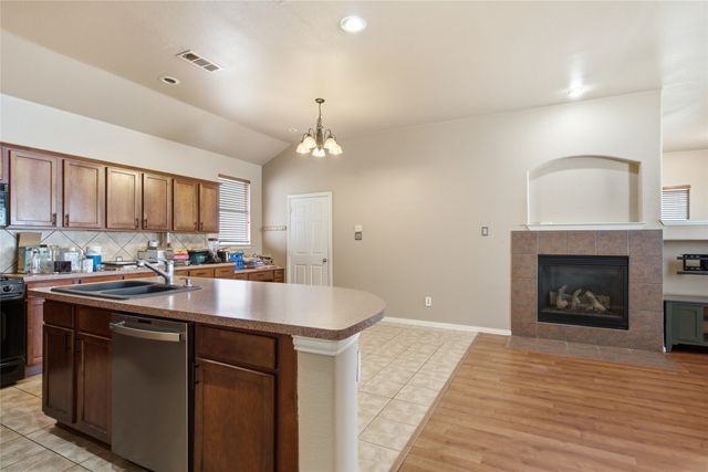 1728 Mercer Way, Savannah, TX 76227