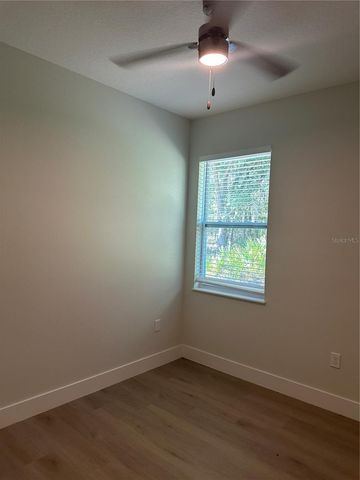 14 FISHER COURT, Ocklawaha, FL 32179