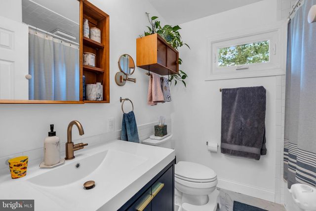 561 OAKHOLLOW LN, Lanoka Harbor, NJ 08734