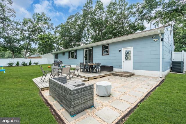 561 OAKHOLLOW LN, Lanoka Harbor, NJ 08734