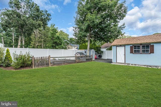 561 OAKHOLLOW LN, Lanoka Harbor, NJ 08734