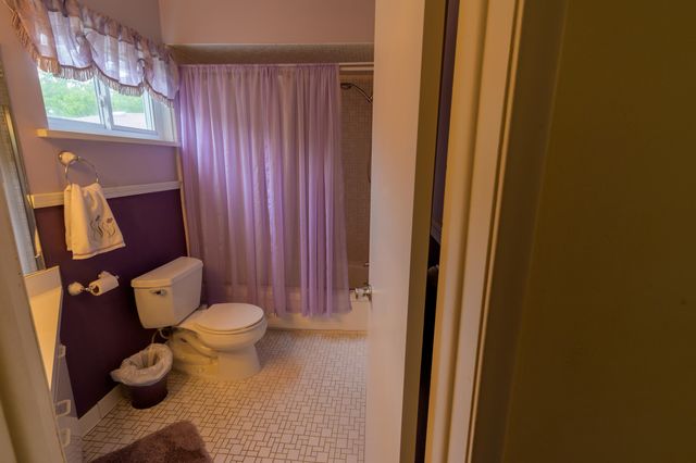 26352 Osmun Street, Madison Heights, MI 48071